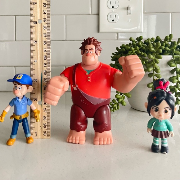 Wreck-It Ralph action figures - Picture 2 of 10